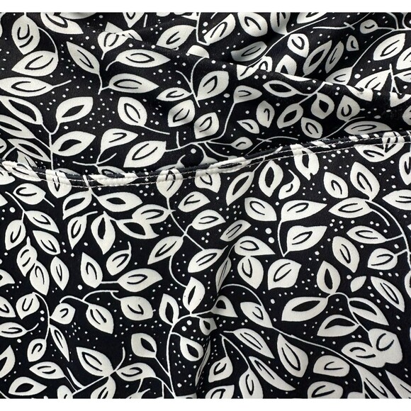 LouKeith Skort Women's Medium Floral Blue Activewear with Pocket - Picture 5 of 10